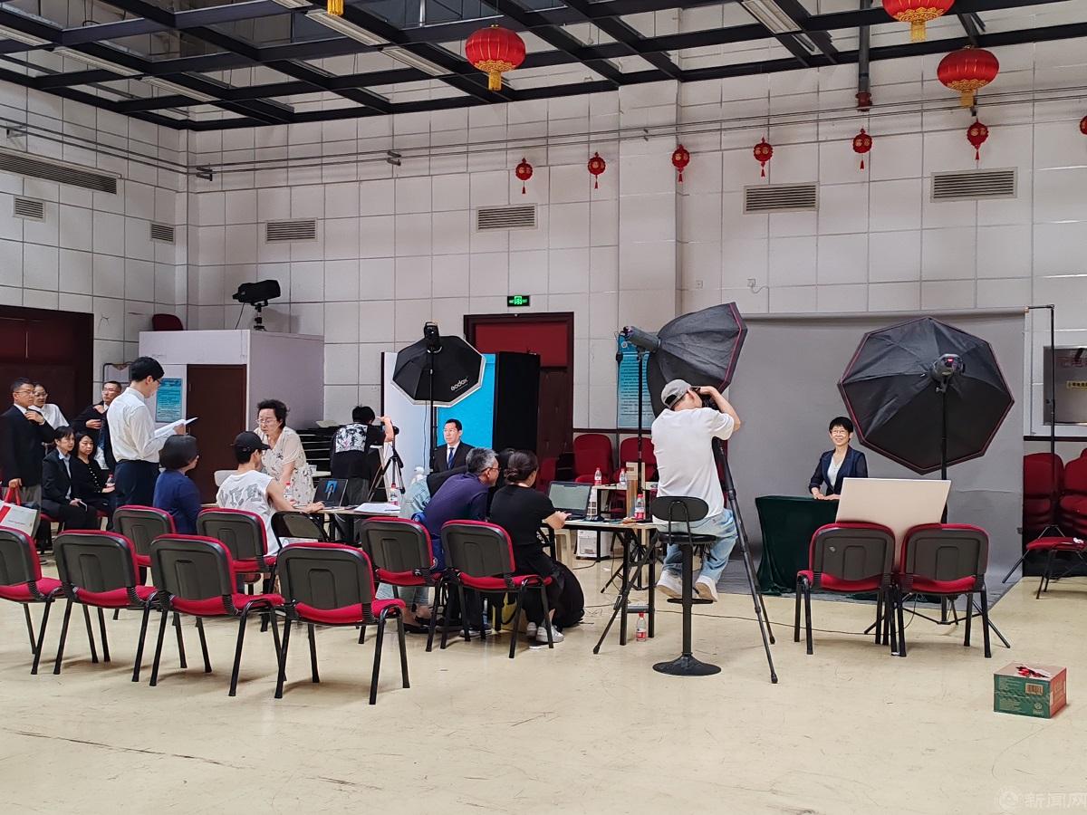 教师形象照拍摄现场+3.jpg