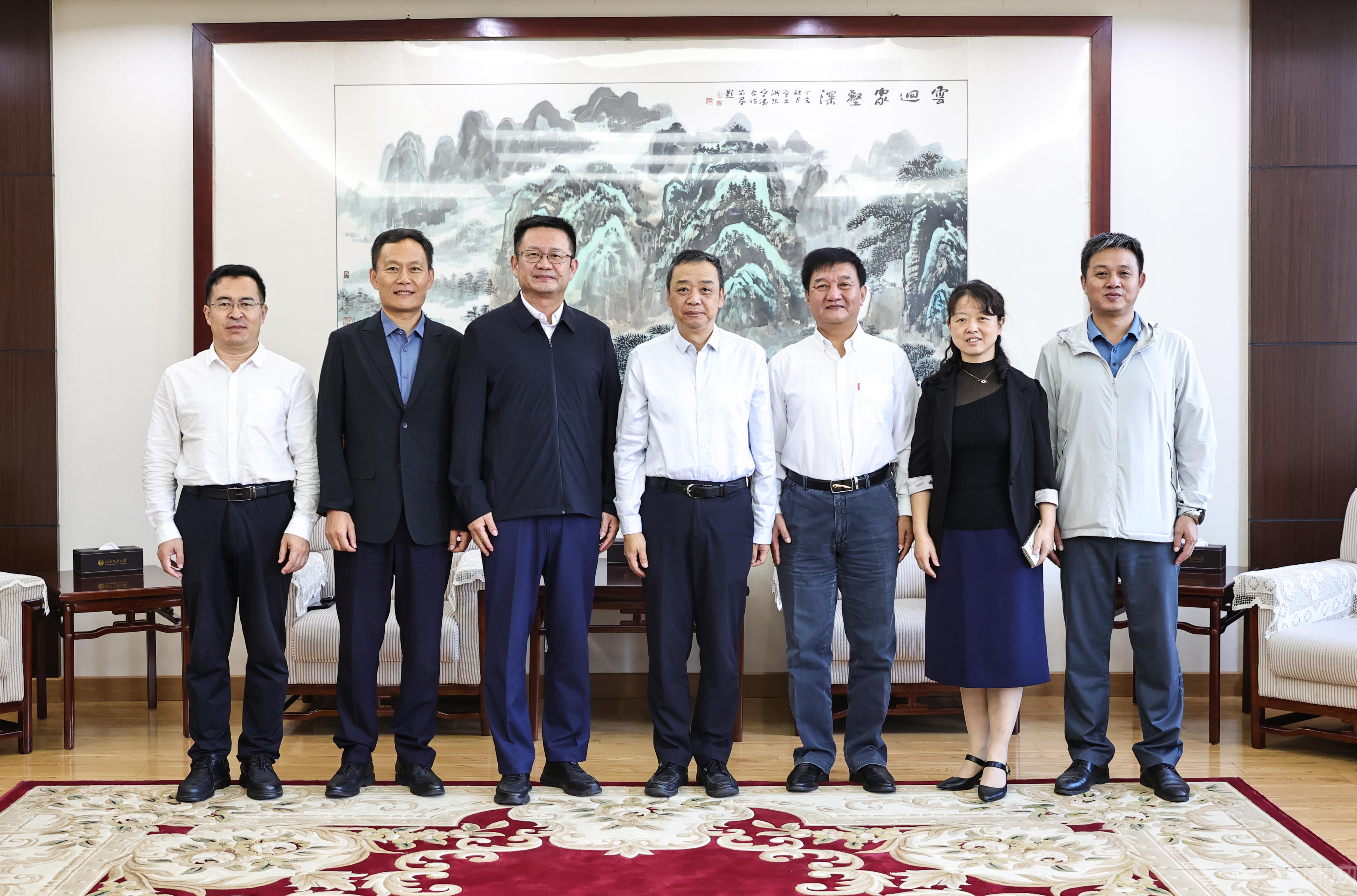 微信图片_20250930225951.jpg